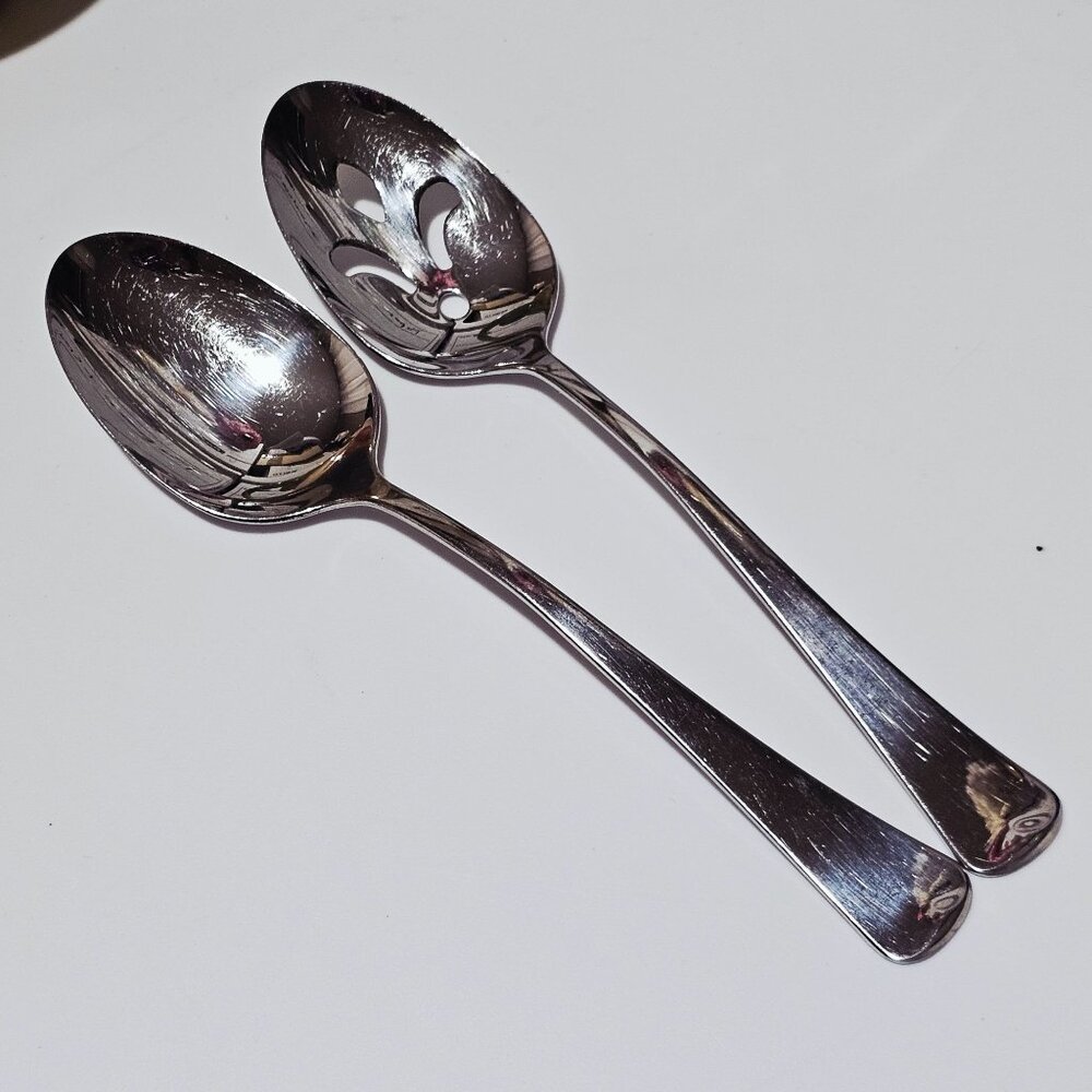 2 Oneida Distinction Serving Spoons 8" pierced stainless glossy 2000s vtg minima